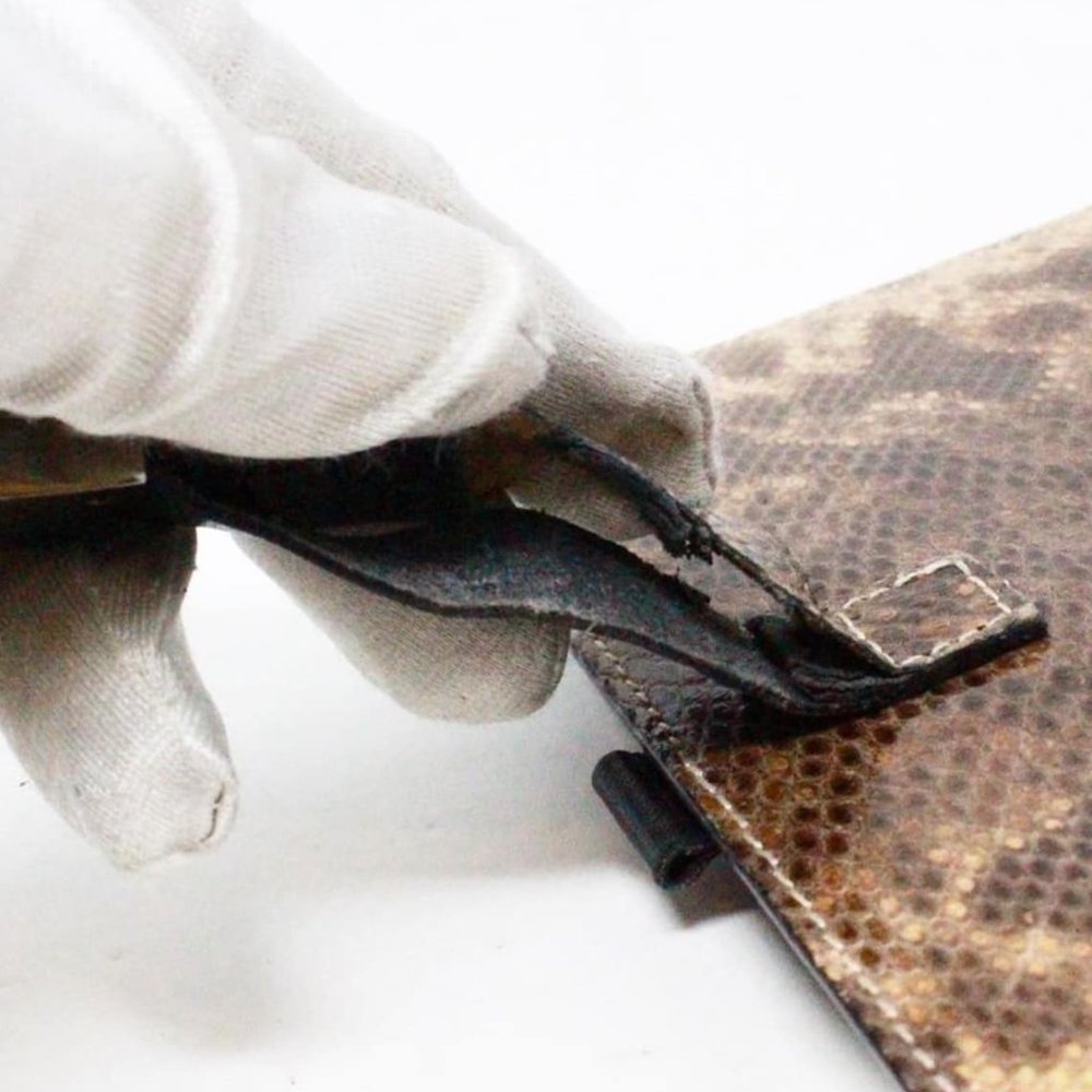 Gucci #42851 Python Leather Wallet - image 6